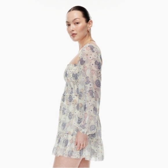 WILFRED x ARITZIA Tempest Butter Floral Smocked Mini Dress Size Medium - Picture 6 of 16